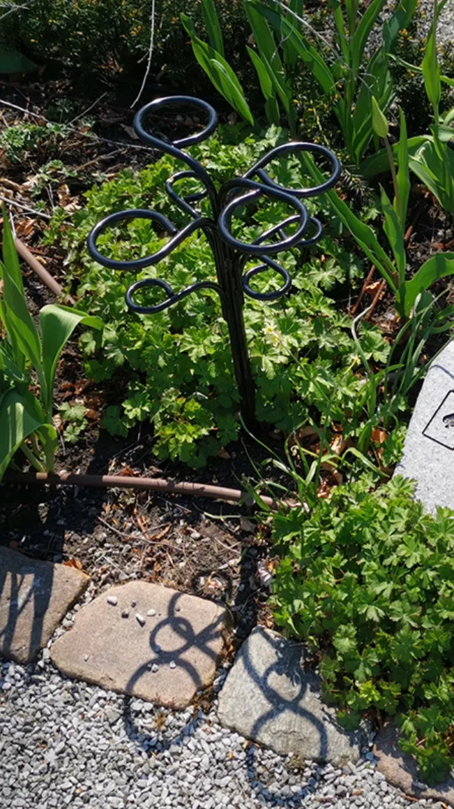 MINNELUND LYS OG VASEHOLDER (4) SPIRA