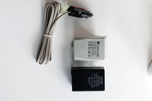 KISTEHÅNDTERINGSVOGN "MINDRE" , BATTERILADER